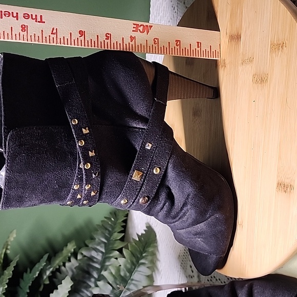 Peep Toe Heels Size 9 Black Syn Suede - Picture 7 of 7